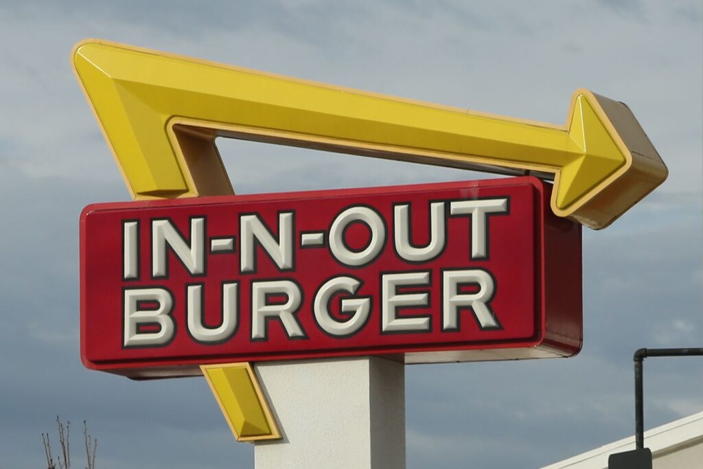 Former In-N-Out Employee Alleges Religious Discrimination and Hostile Work Environment in New Lawsuit