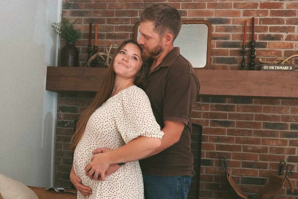 Joy-Anna Duggar Says She Felt ‘Pressure’ to Have ‘as Many Kids’ as She Could Until Her Fourth Pregnancy