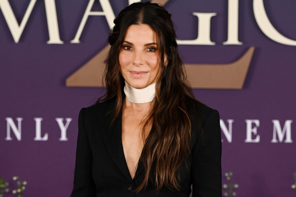 Sandra Bullock Calls Jennifer Aniston ‘One of My Protectors,’ Says She’s Been ‘Insanely Private’ Since Childhood