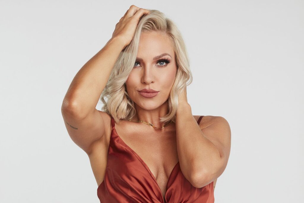 Sharna Burgess Returning to “Dancing with the Stars” 5 Years After Exit