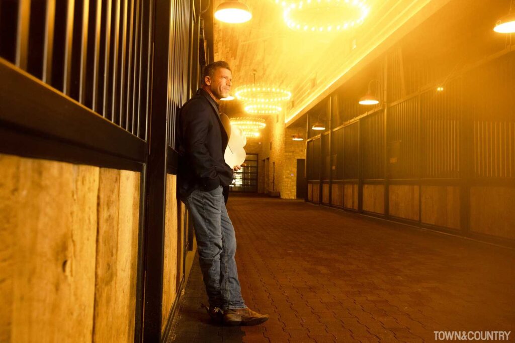 Taylor Sheridan Says He Was ‘Homeless Twice’ Before Fame, ‘Chose to Sleep in My Car’ Rather Than ‘Give Up’ on His Dream