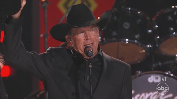 112024-CMAs-george-strait-speech-kal