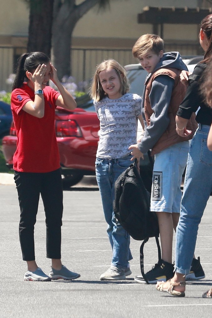 Shiloh & sister Vivienne at Knott’s Berry Farm