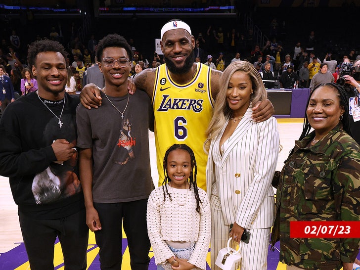 lebron james family photo lakers sub