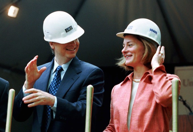 Bill & Melinda Gates Visit UW’s New Law School Facility