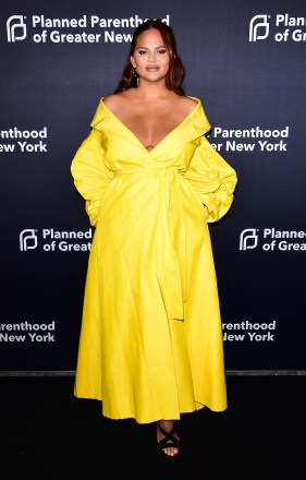 Spring into action Gala 2023 Benefitting Planned Parenthood of Greater New YorkPictured: Chrissy TeigenRef: SPL5529812 130323 NON-EXCLUSIVEPicture by: Lakota / SplashNews.comSplash News and PicturesUSA: +1 310-525-5808London: +44 (0)20 8126 1009Berlin: +49 175 3764 166photodesk@splashnews.comWorld Rights