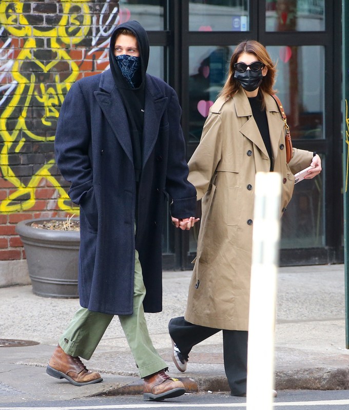 Kaia Gerber & Austin Butler Shop In NYC