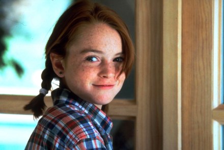 Editorial use only. No book cover usage.Mandatory Credit: Photo by Disney/Kobal/Shutterstock (5878832j)Lindsay LohanThe Parent Trap - 1998Director: Nancy MeyersWalt DisneyUSAScene StillRe-MakeFamilyA nous 4