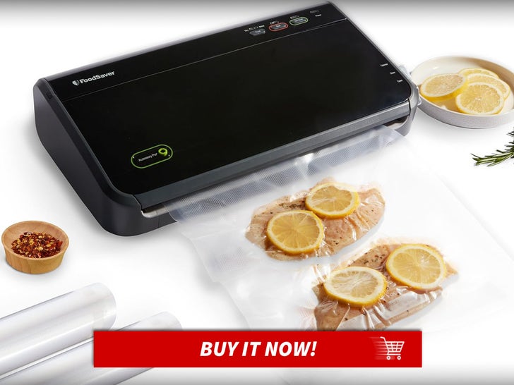 FoodSaver-Vacuum-Sealer-Machine-Black-Friday-Week-Kitchen-MAIN