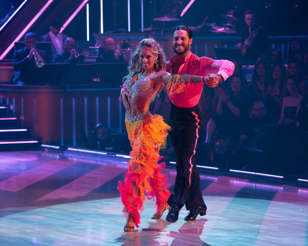 DANCING WITH THE STARS - “Finale”- Capping off a record-breaking season, the finale episode sees the five remaining couples competing for a chance at winning the coveted Len Goodman Mirrorball Trophy. TUESDAY, NOV. 25 (8:00-11:00 p.m. EST) on ABC. (Disney/Eric McCandless) ALIX EARLE, VALENTIN CHMERKOVSKIY