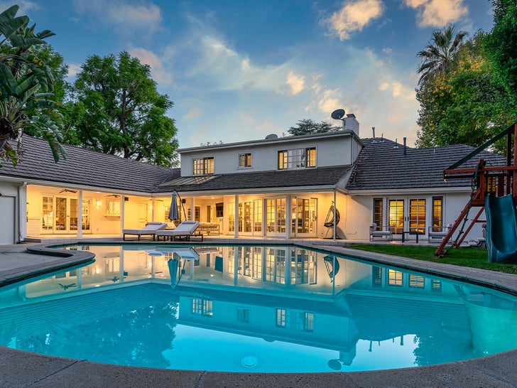 1202-Liberace-Home-SUB-1