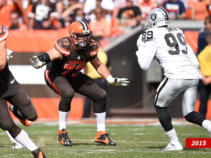 joe thomas sub getty swipe 1