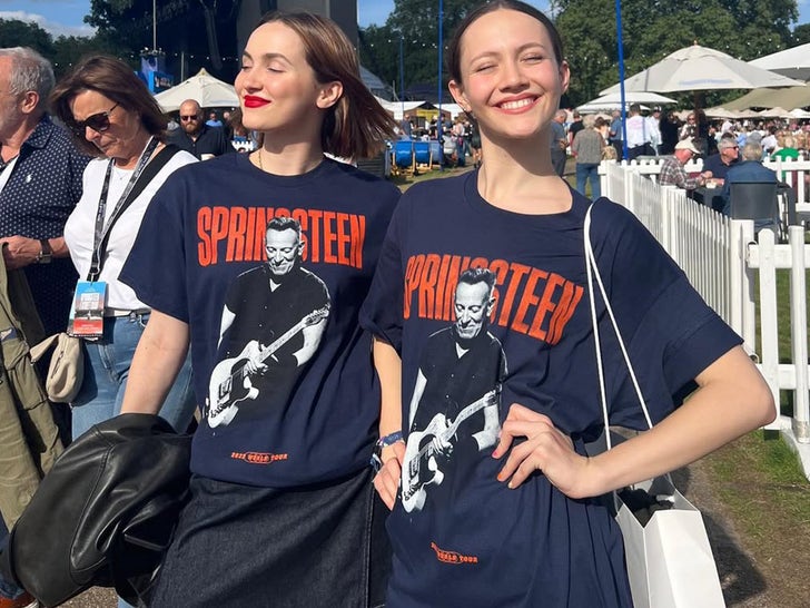 1217-Celebrities-Twinning-Sub2