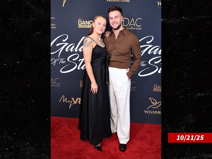 jojo-siwa-Chris-Hughes-sub-getty-1