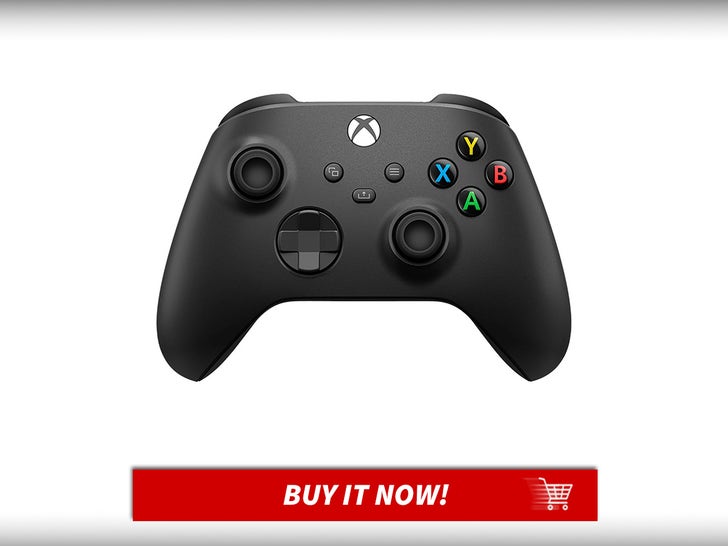 Xbox-Wireless-Gaming-Controller-Carbon-Black-Gift-Guide-Gamer-Picks-MAIN