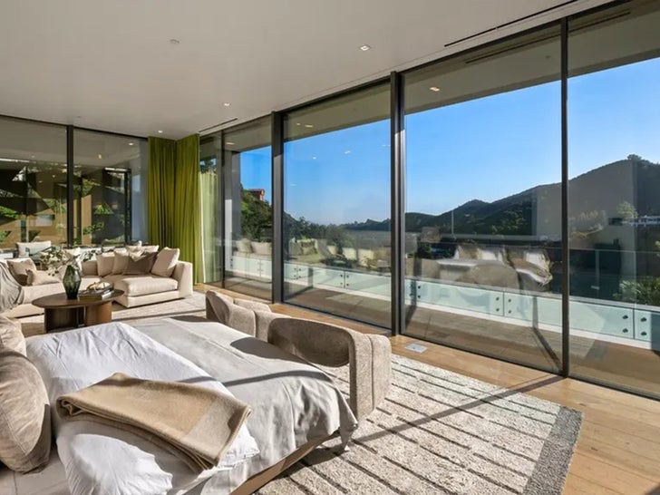 1229-Gene-Simmons-Beverly-Hills-Home-For-Sale-Sub2