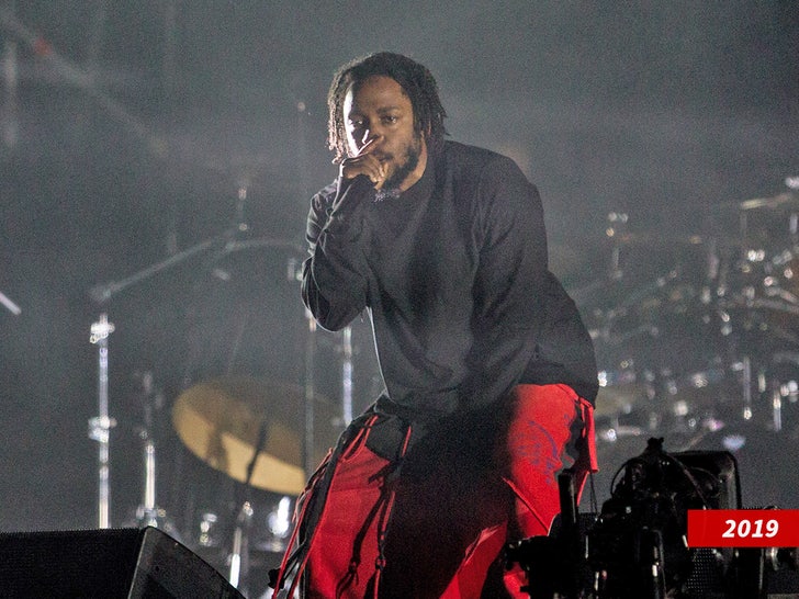 kendrick lamar rapping sub getty swipe