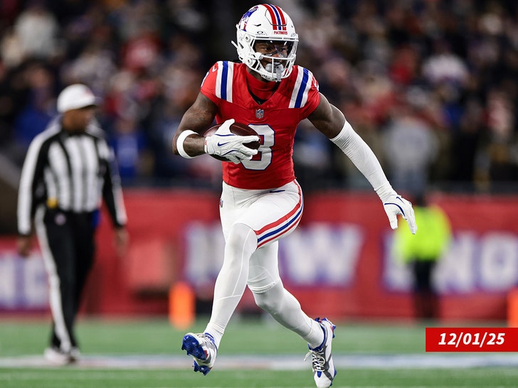 stefon diggs on the field  getty 2