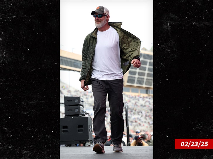 Brett Favre sub getty swipe