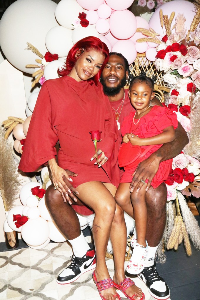 Teyana Taylor Poses Iman Shumpert & Junie