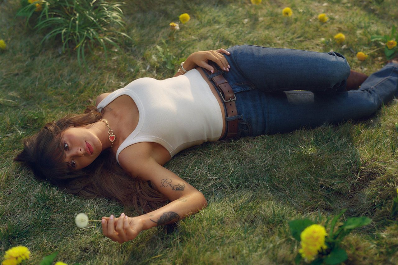 Ella Langley for American Eagle American Eagle