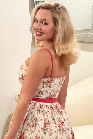 Tradwife Influencer Estee Williams's 3-Month-Old Daughter Recieves Heart Transplant TK TIME After Going Into Cardiac Arrest. Estee Williams. Estee Williams/Instagram