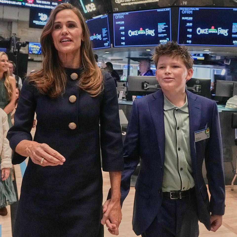 Jennifer Garner and son Sam Affleck AP Photo/Richard Drew