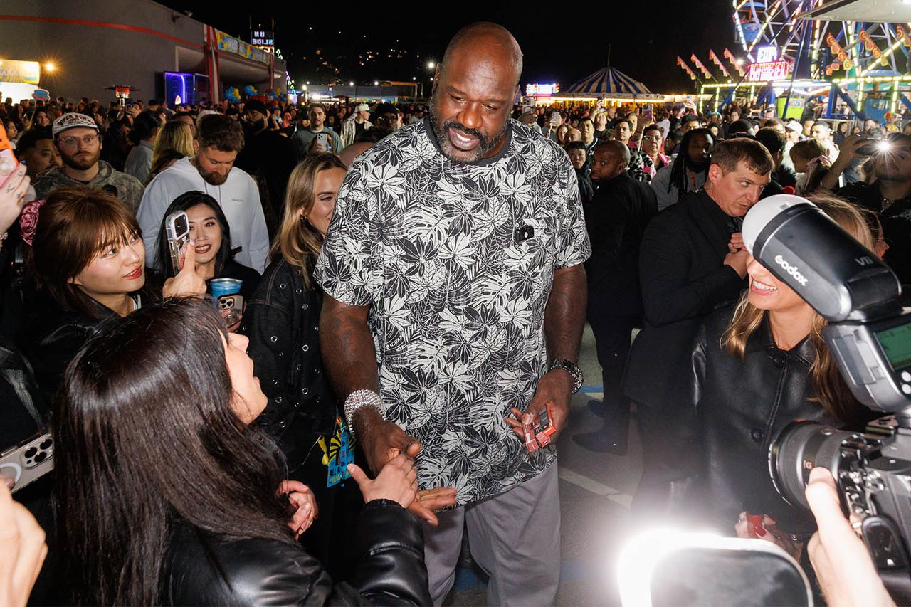 Shaquile O'Neal Kyle Garrett.