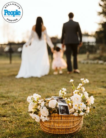 Love Is Blind's Zack Goytowski and Bliss Poureetezadi-Goytowski and their daughter Kelly Lemon Photography