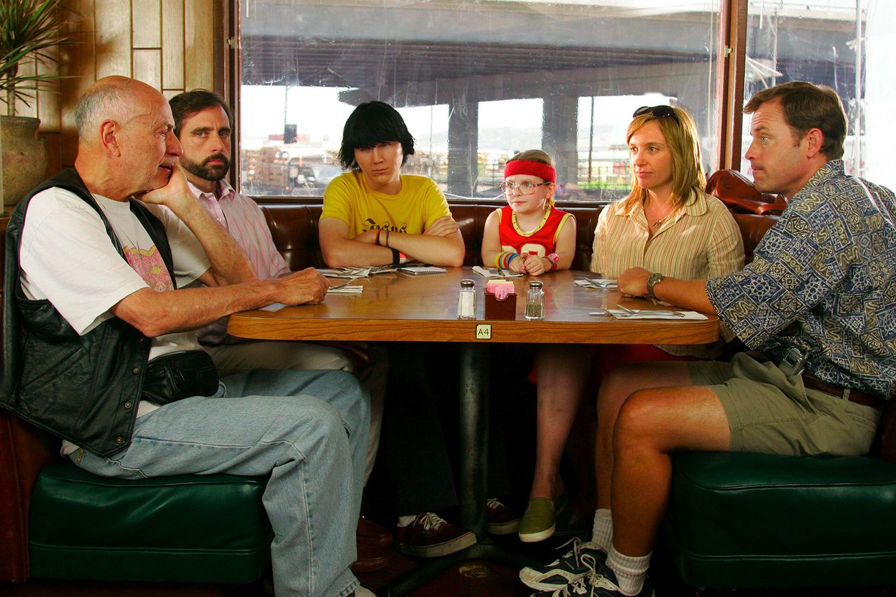 Alan Arkin, Steve Carell, Paul Dano, Abigail Breslin, Toni Collette, Greg Kinnear Little Miss Sunshine - 2006 The cast of 'Little Miss Sunshine' Eric Lee/20th Century Fox/Fox Searchlight/Kobal/Shutterstock