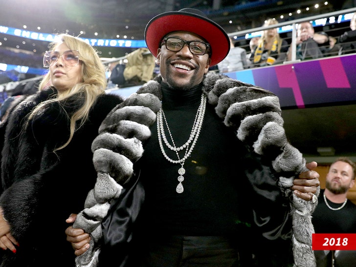 floyd mayweather sub getty swipe 2