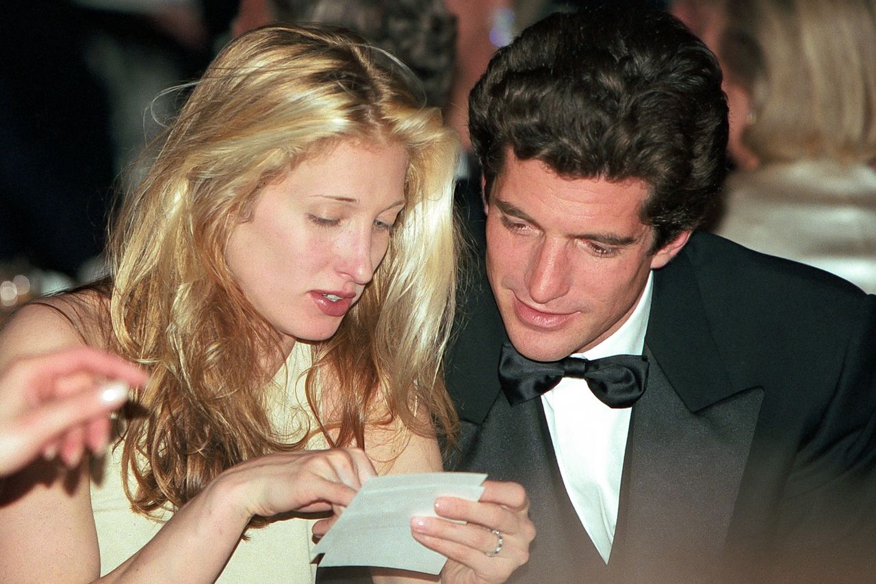 Carolyn Bessette-Kennedy and John F. Kennedy Jr. on April 15, 1996 in Geneva, Switzerland. Carolyn Bessette-Kennedy and John F. Kennedy Jr. on April 15, 1996 in Geneva, Switzerland.Credit: Stephane Cardinale/Sygma via Getty