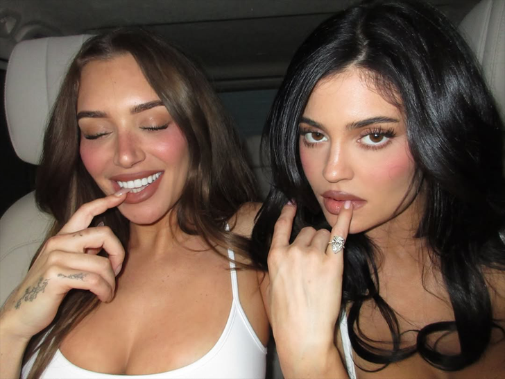 kylie jenner stassie sub 4