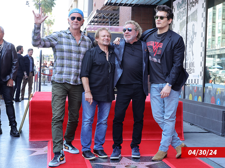 Chad Smith, Michael Anthony, Sammy Hagar and John Mayer