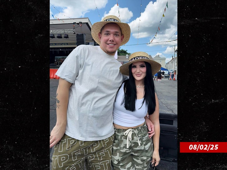 Mikayla-Nogueira-Cody-Hawken-sub-ig-2