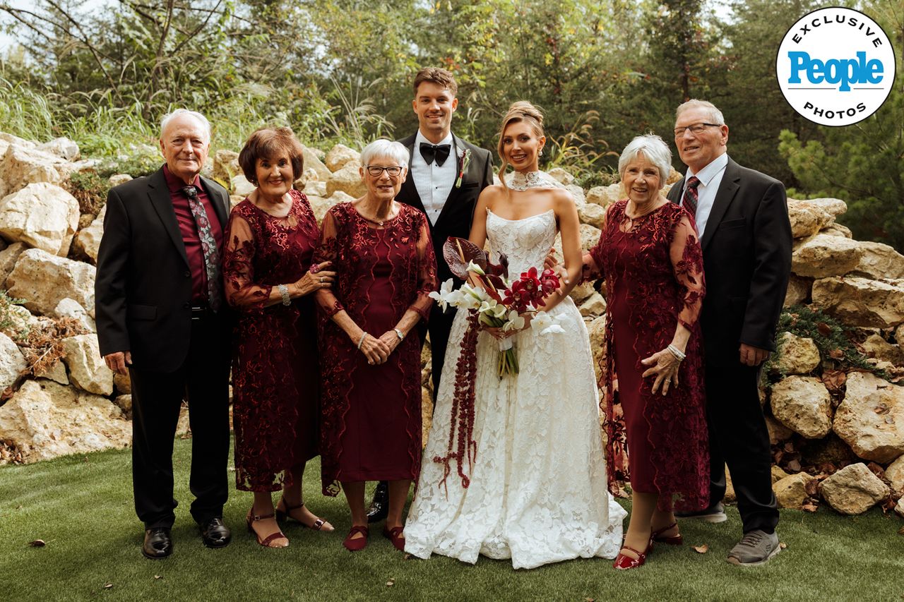 From left to right: Ollie, Loretta, Alice, Nick, Taylor, Vicki, and Jerry Simple Escape