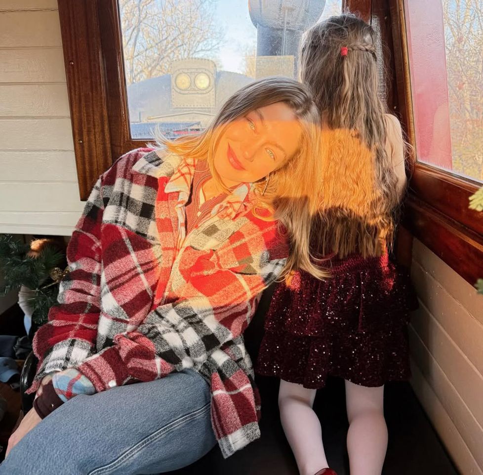 Gigi Hadid Shares Rare Photos of Her Daughter Khai Gigi Hadid with daughter Khai Gigi Hadid/Instagram