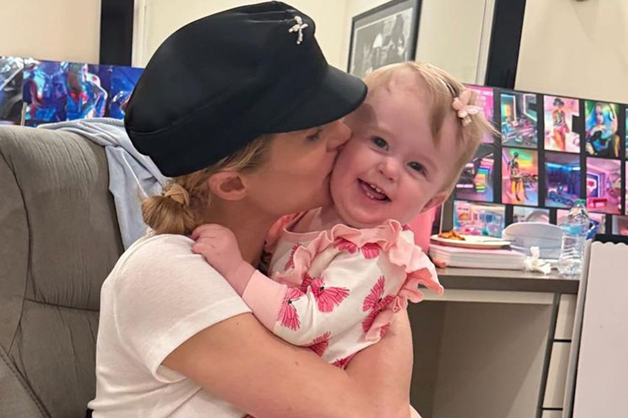 Paris Hilton with London Paris Hilton/Instagram