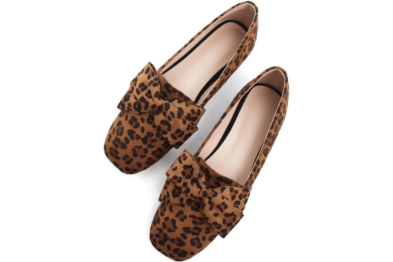 SAILING LU Faux Suede Square Toe Ballet Flats Amazon