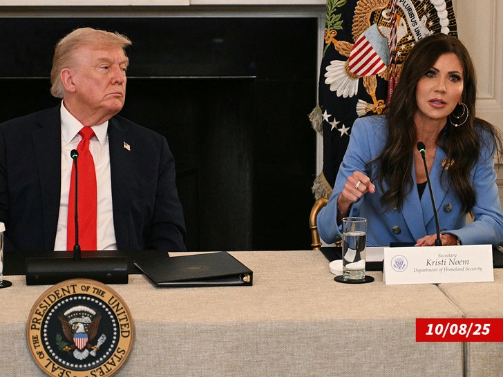 donald trump kristi noem getty