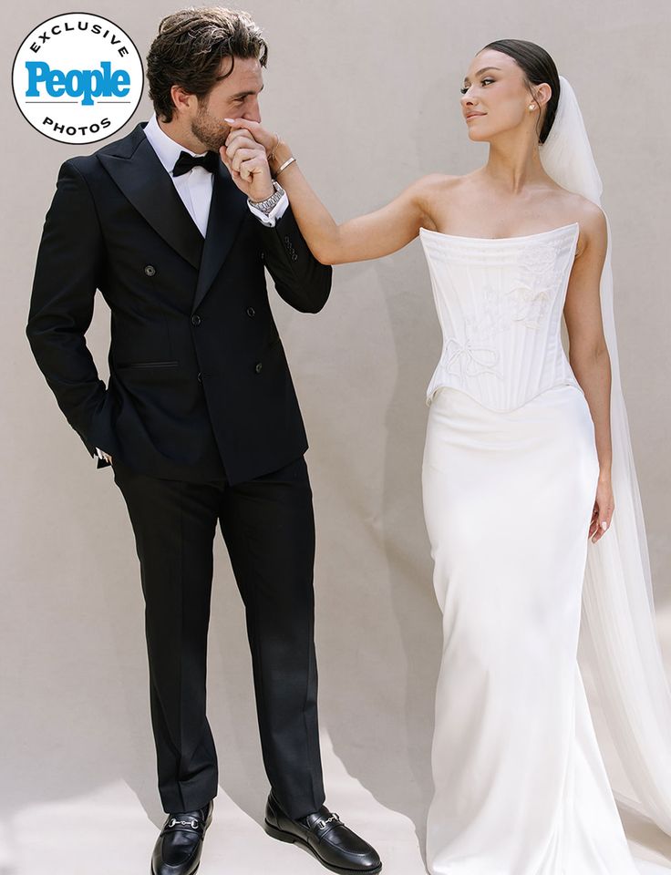 Conner Floyd and Carly FreiCredit: izzie karren