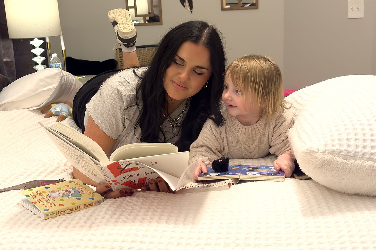 Hannah Whitson and sister, Laken.Credit: Courtesy of Hannah Whitson