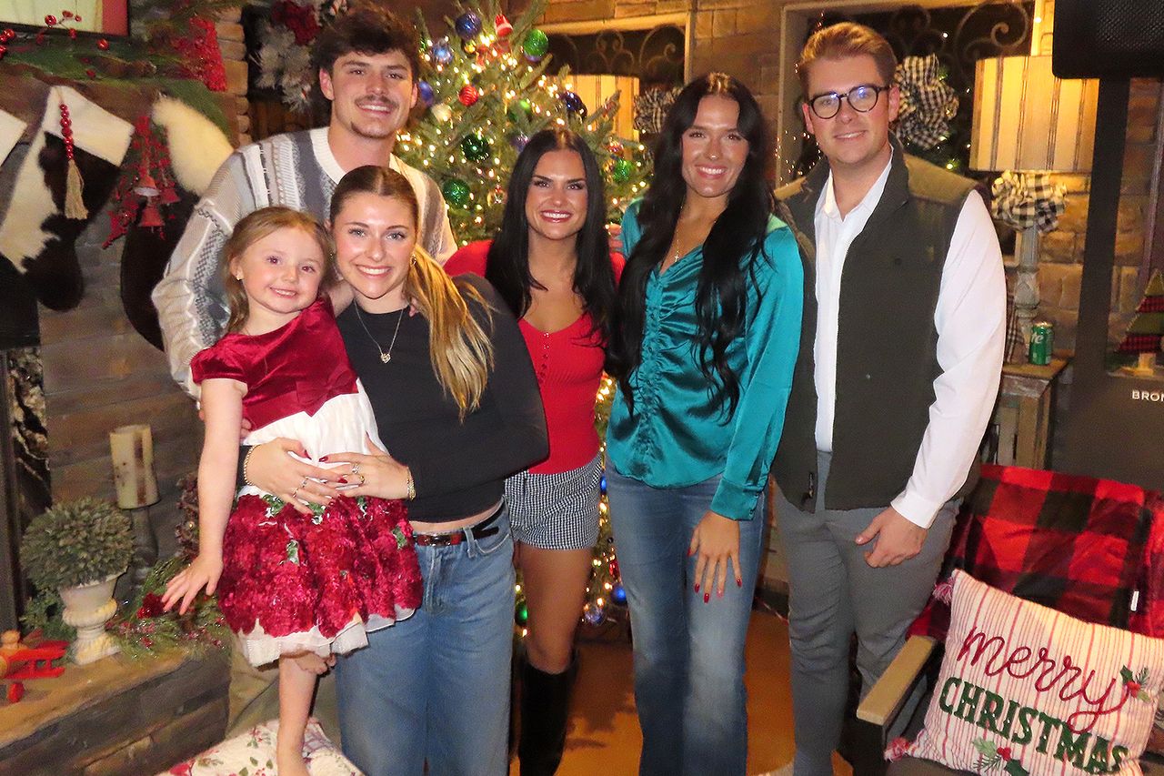 Laken and her five siblings.Credit: Courtesy of Hannah Whitson