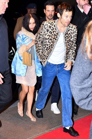 03/15/2026 Harry Styles and Zoe Kravitz are spotted heading to the SNL afterparty in New York City. Zoë Kravitz and Harry StylesCredit: TheImageDirect.com