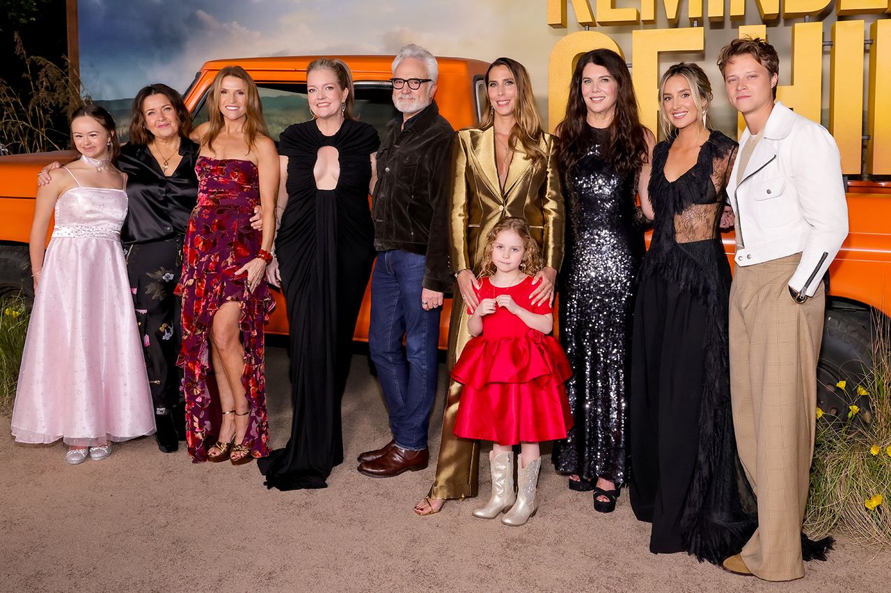 Monika Myers, Lauren Levine, Gina Matthews, Colleen Hoover, Bradley Whitford, Vanessa Caswill, Zoe Kosovic, Lauren Graham, Lainey Wilson and Rudy Pankow The 'Reminders of Him' castCredit: Julian Hamilton/FilmMagic