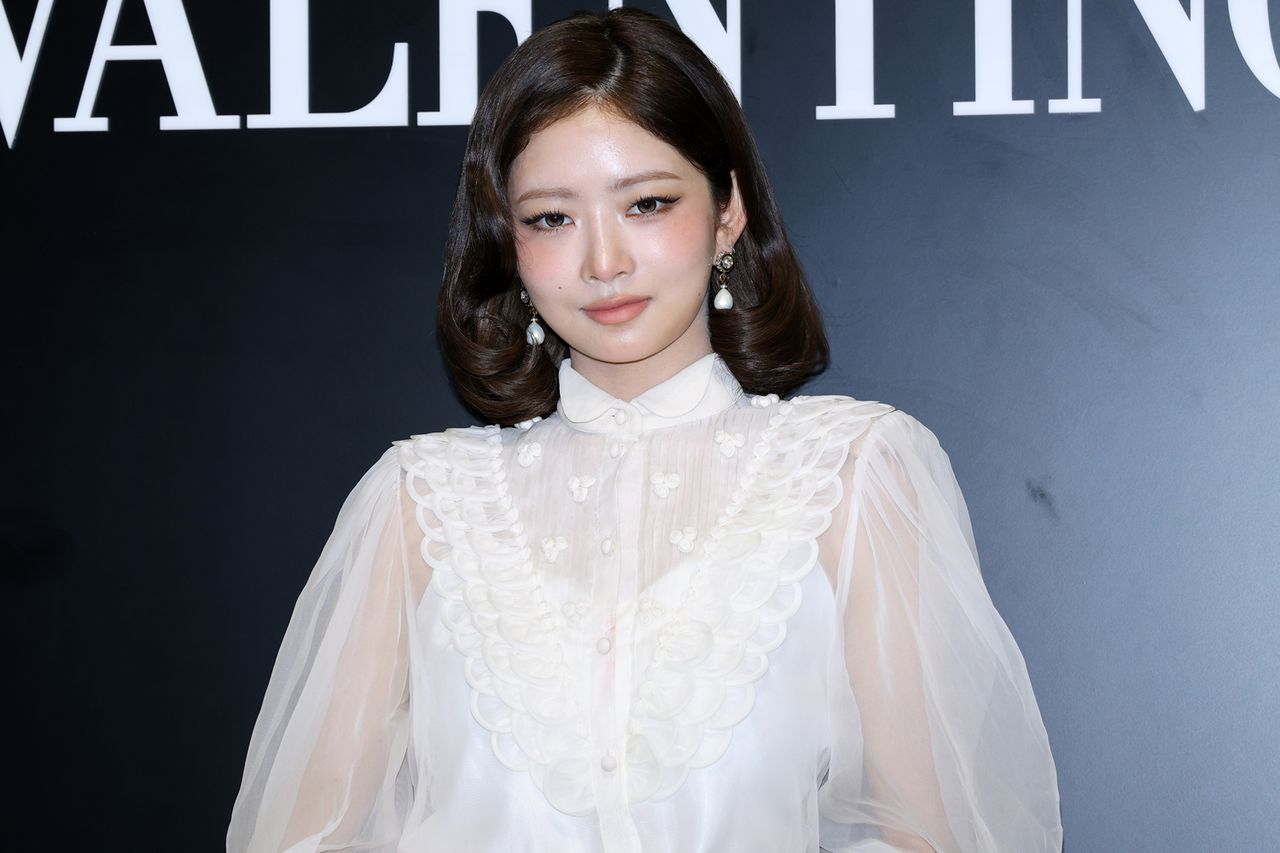 Valentino brand ambassador, Rei of girl group IVE poses during a photocall for VALENTINO 2026 S/S collection ReiCredit: Han Myung-Gu/WireImage