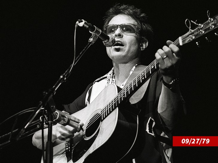 Country-Joe-McDonald-sub-getty-1