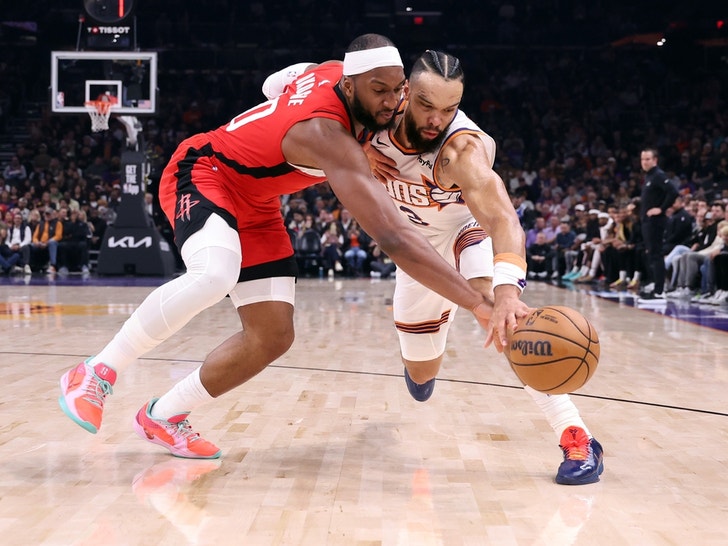 Dillon Brooks On The Court 3