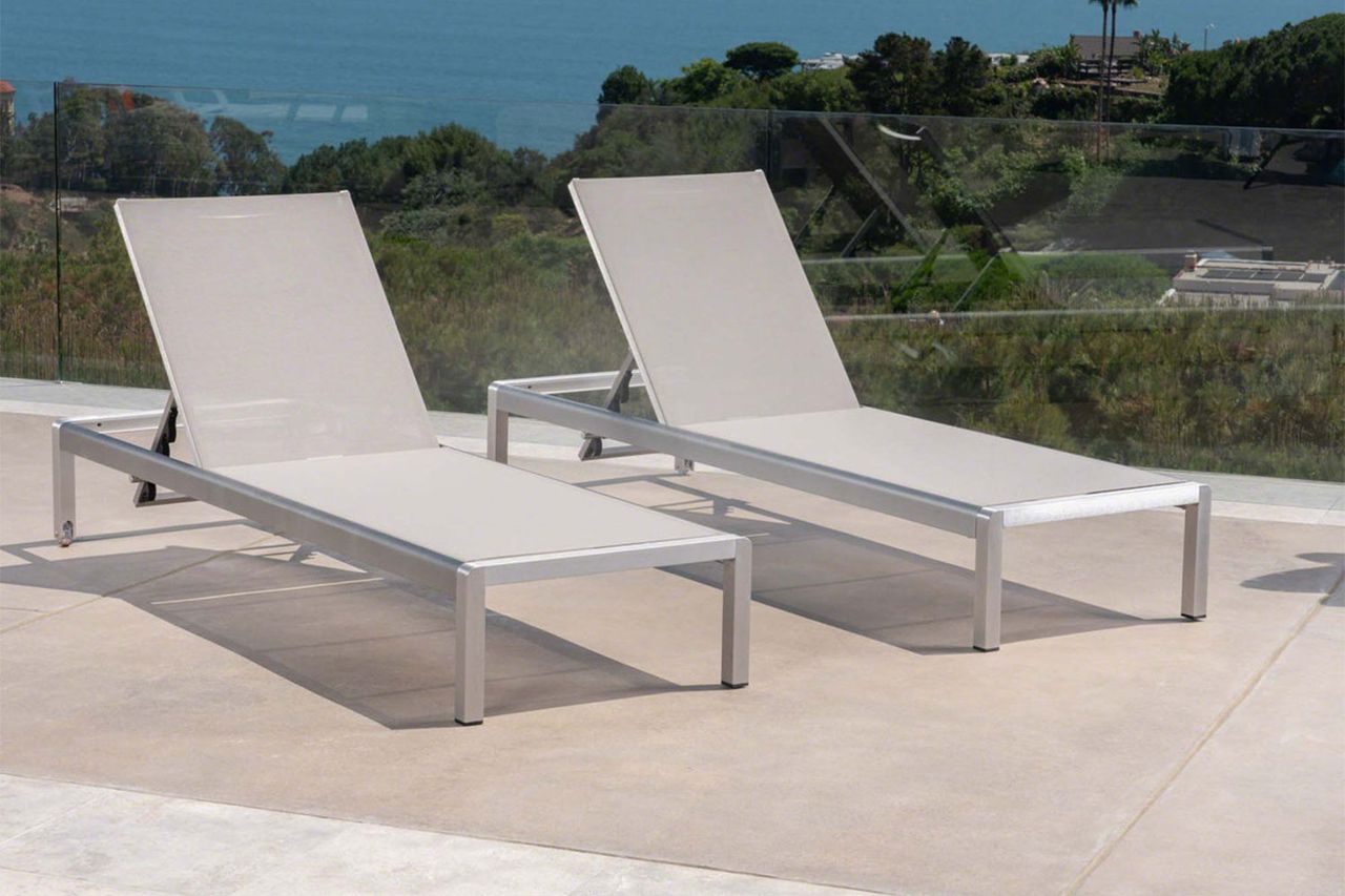 Caggiano 77.56'' Long Reclining Chaise Lounges Credit: Wayfair