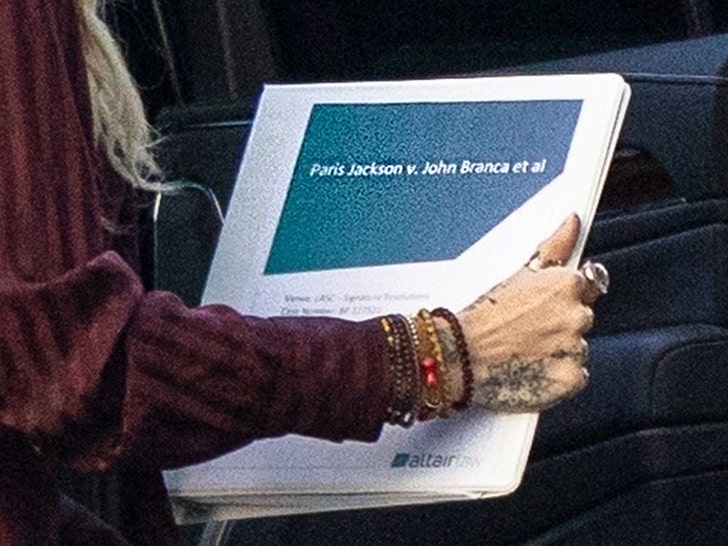 paris-jackson-backgrid-2